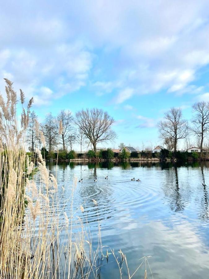 Recreatiepark De Markplas Opheusden ภายนอก รูปภาพ
